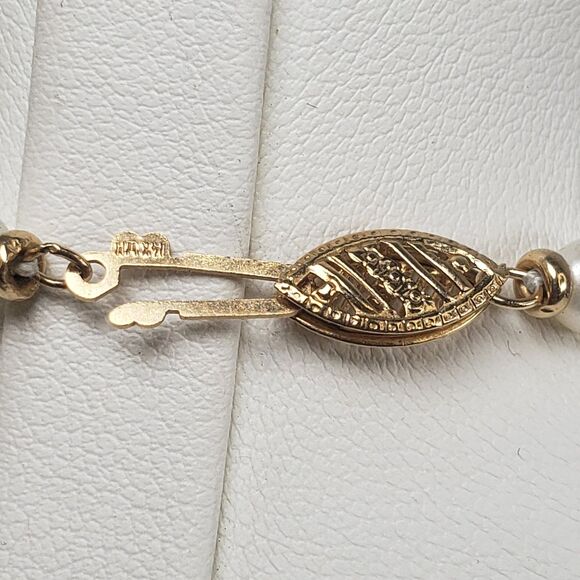 Winterthur Child's Freshwater Pearl Necklace 14k Gold Clasp Women's Pearl Choker - Picture 11 of 16